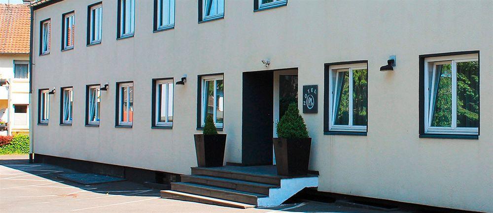 Hotel U. + Apartments Mülheim an der Ruhr Esterno foto